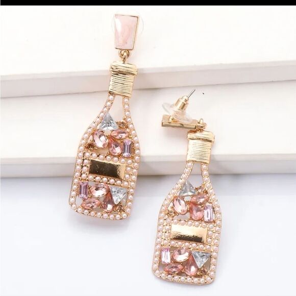 #ck1 CHAMPAGNE BOTTLE COCKTAIL DANGLE EARRINGS - Picture 1 of 8